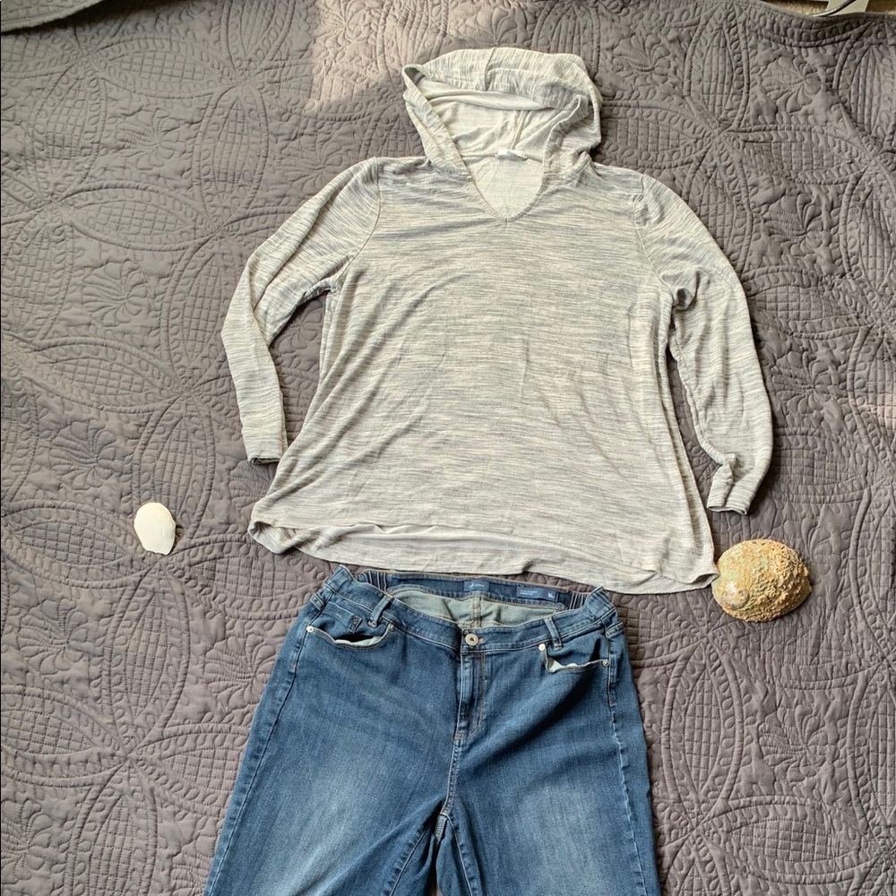 J.Jill easy pullover hoodie